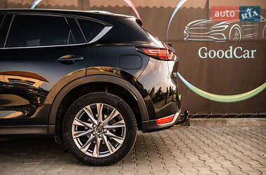 Позашляховик / Кросовер Mazda CX-5 2019 в 