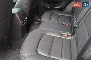 Внедорожник / Кроссовер Mazda CX-5 2023 в 