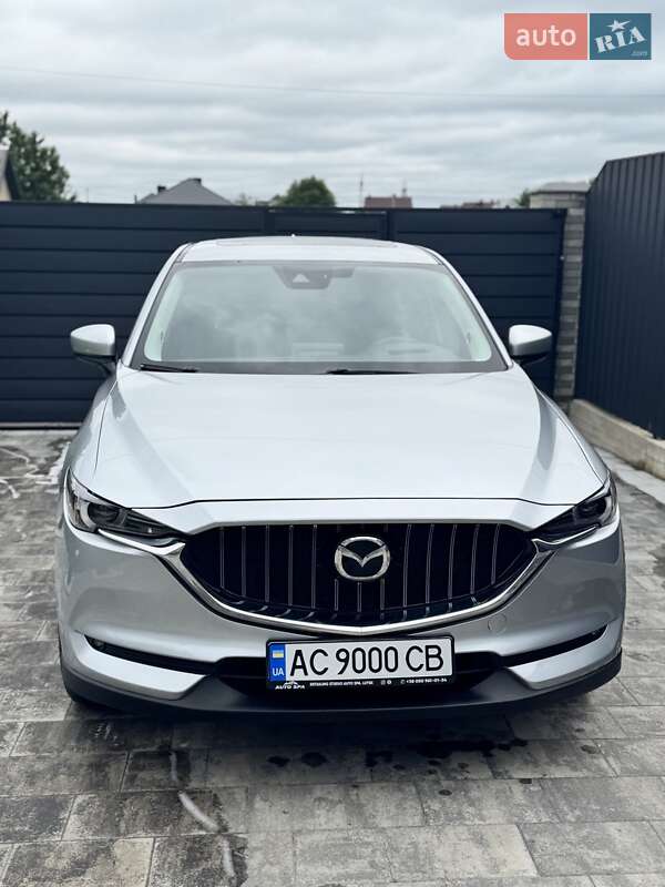 Внедорожник / Кроссовер Mazda CX-5 2018 в Цумани фото 8 Внедорожник / Кроссовер Mazda CX-5 2018 в Цумани