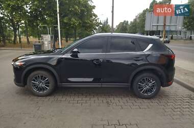 Позашляховик / Кросовер Mazda CX-5 2020 в 