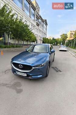 Внедорожник / Кроссовер Mazda CX-5 2017 в Киеве