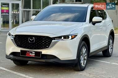 Внедорожник / Кроссовер Mazda CX-5 2022 в 