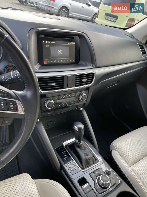 Позашляховик / Кросовер Mazda CX-5 2015 в Києві