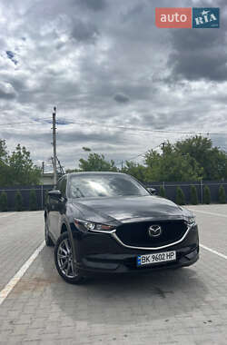 Внедорожник / Кроссовер Mazda CX-5 2018 в 