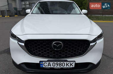 Позашляховик / Кросовер Mazda CX-5 2022 в 