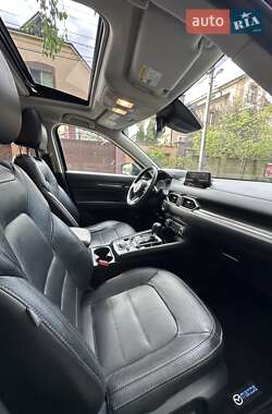 Позашляховик / Кросовер Mazda CX-5 2017 в 