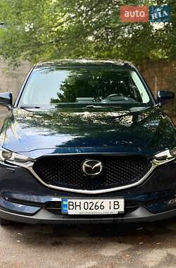 Внедорожник / Кроссовер Mazda CX-5 2018 в 