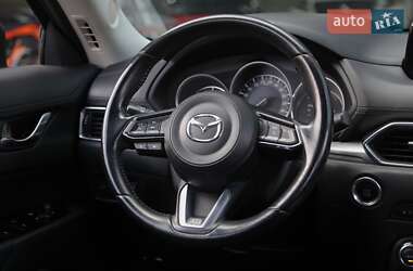 Внедорожник / Кроссовер Mazda CX-5 2018 в 