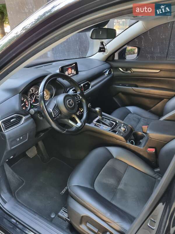 Внедорожник / Кроссовер Mazda CX-5 2018 в Ужгороде