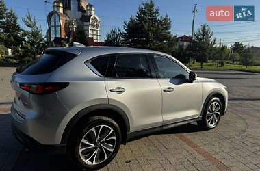 Внедорожник / Кроссовер Mazda CX-5 2023 в 