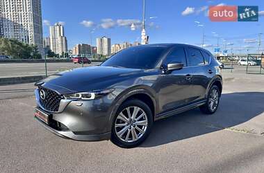 Внедорожник / Кроссовер Mazda CX-5 2023 в 