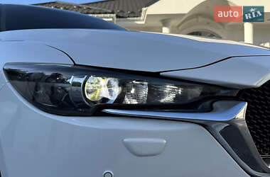 Позашляховик / Кросовер Mazda CX-5 2017 в 