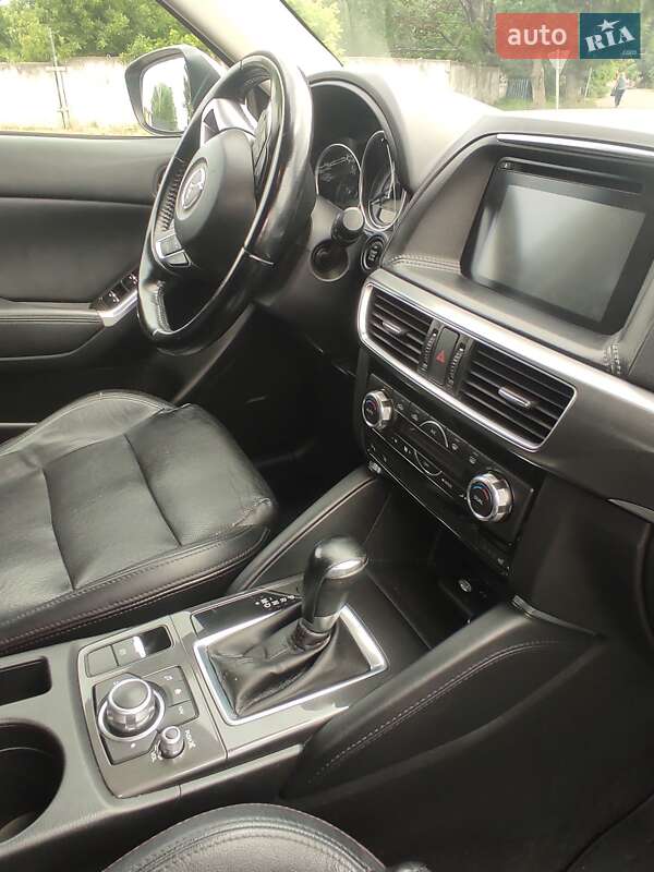 Внедорожник / Кроссовер Mazda CX-5 2016 в Сторожинце