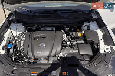 Внедорожник / Кроссовер Mazda CX-5 2023 в 