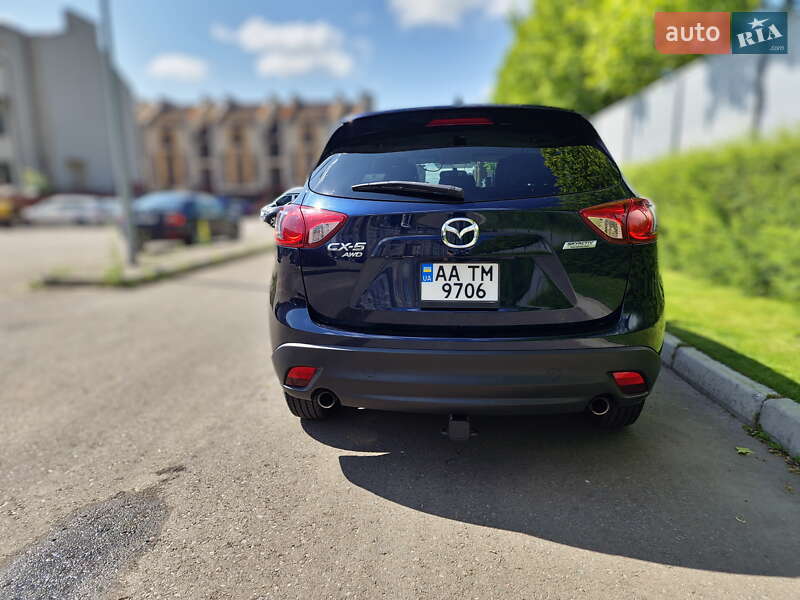 Позашляховик / Кросовер Mazda CX-5 2016 в Києві