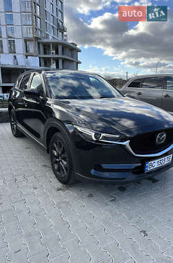 Позашляховик / Кросовер Mazda CX-5 2017 в Львові