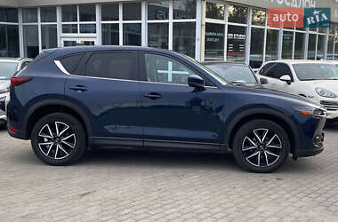 Позашляховик / Кросовер Mazda CX-5 2018 в 
