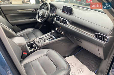 Позашляховик / Кросовер Mazda CX-5 2018 в 