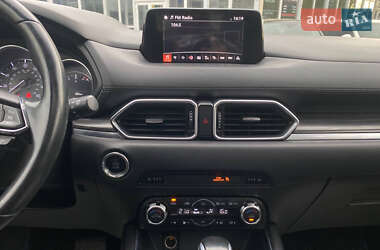 Позашляховик / Кросовер Mazda CX-5 2018 в 