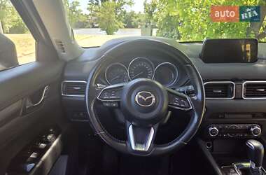 Позашляховик / Кросовер Mazda CX-5 2017 в 