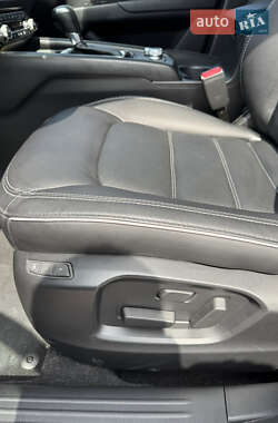 Внедорожник / Кроссовер Mazda CX-5 2024 в 