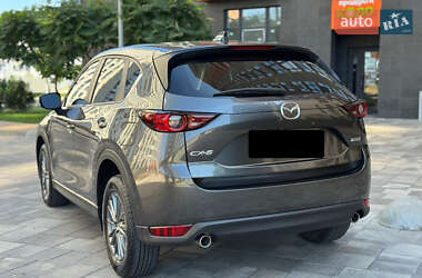 Внедорожник / Кроссовер Mazda CX-5 2017 в 