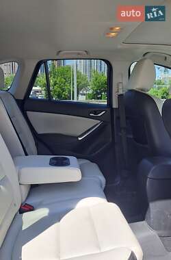 Внедорожник / Кроссовер Mazda CX-5 2015 в 