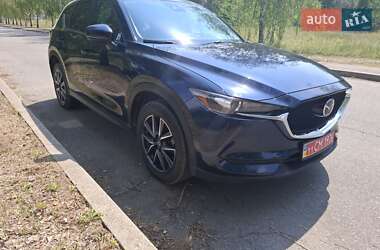 Позашляховик / Кросовер Mazda CX-5 2017 в 