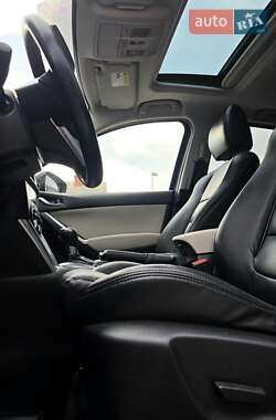 Внедорожник / Кроссовер Mazda CX-5 2015 в 