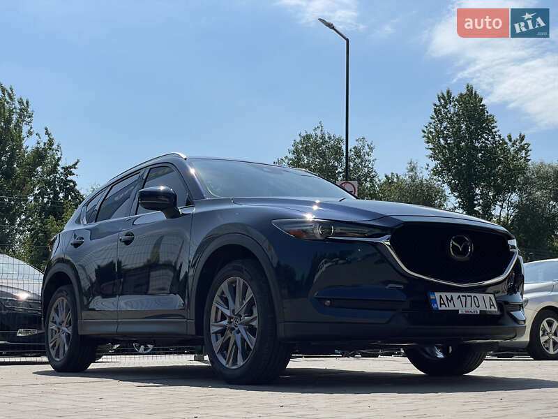 Внедорожник / Кроссовер Mazda CX-5 2019 в Бердичеве