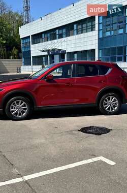 Внедорожник / Кроссовер Mazda CX-5 2023 в 
