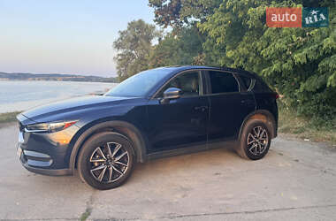 Позашляховик / Кросовер Mazda CX-5 2018 в 