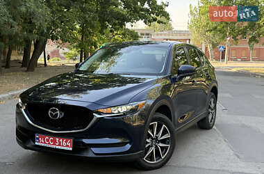 Позашляховик / Кросовер Mazda CX-5 2018 в 
