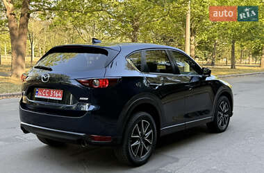 Позашляховик / Кросовер Mazda CX-5 2018 в 