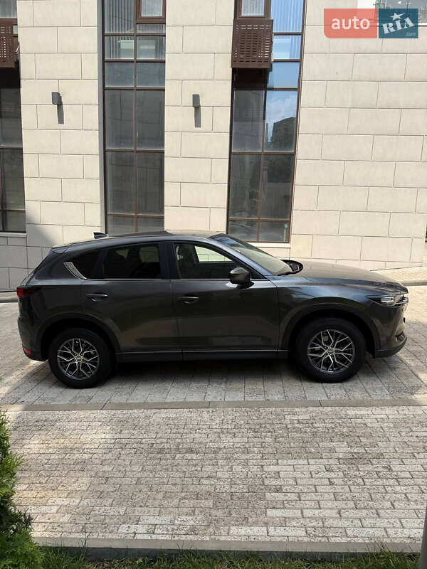Внедорожник / Кроссовер Mazda CX-5 2017 в Киеве