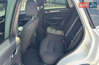 Позашляховик / Кросовер Mazda CX-5 2018 в 