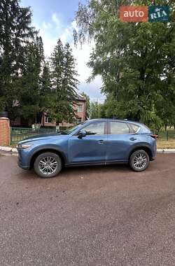 Позашляховик / Кросовер Mazda CX-5 2018 в 