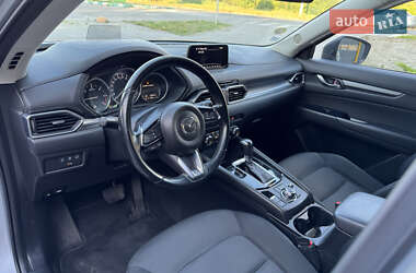 Позашляховик / Кросовер Mazda CX-5 2017 в 