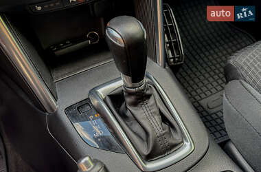 Позашляховик / Кросовер Mazda CX-5 2014 в 