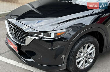 Позашляховик / Кросовер Mazda CX-5 2023 в 