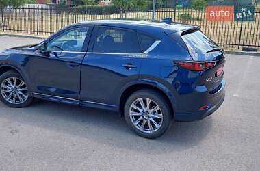 Позашляховик / Кросовер Mazda CX-5 2024 в 