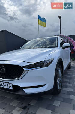 Позашляховик / Кросовер Mazda CX-5 2020 в 