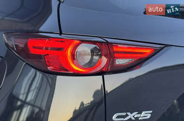 Позашляховик / Кросовер Mazda CX-5 2019 в 