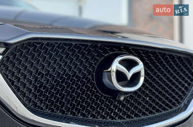 Позашляховик / Кросовер Mazda CX-5 2019 в 