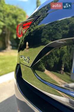 Позашляховик / Кросовер Mazda CX-5 2017 в 