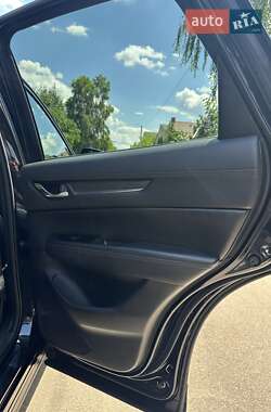 Позашляховик / Кросовер Mazda CX-5 2017 в 