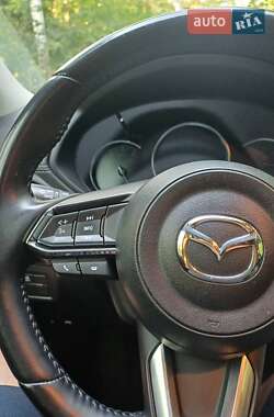 Позашляховик / Кросовер Mazda CX-5 2019 в 