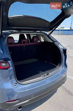Позашляховик / Кросовер Mazda CX-5 2022 в 