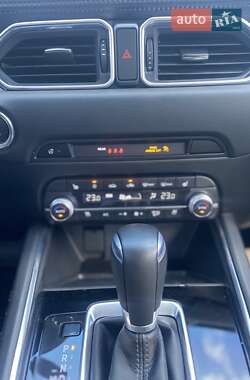 Внедорожник / Кроссовер Mazda CX-5 2023 в 