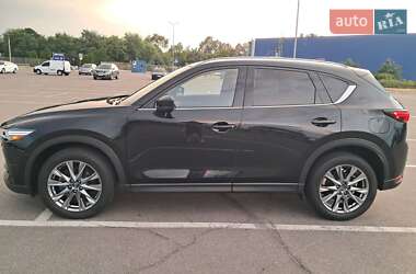 Позашляховик / Кросовер Mazda CX-5 2018 в 